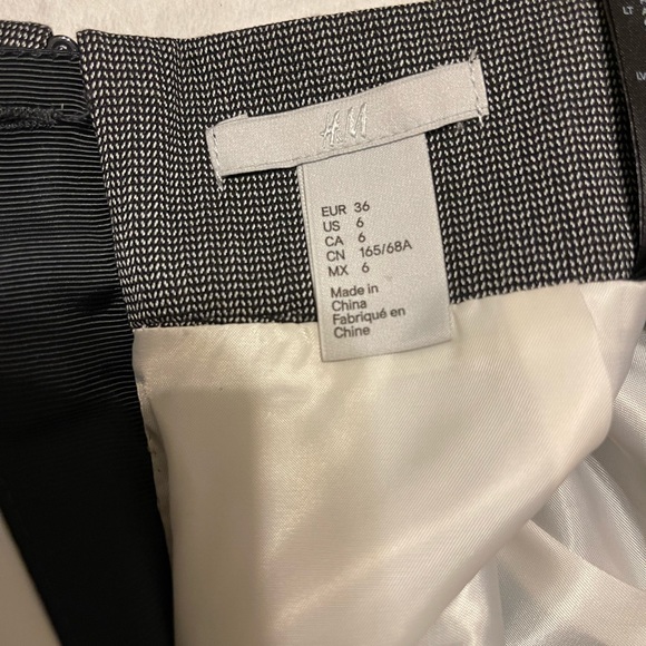 Gray Business Casual Skirt - Picture 3 of 3